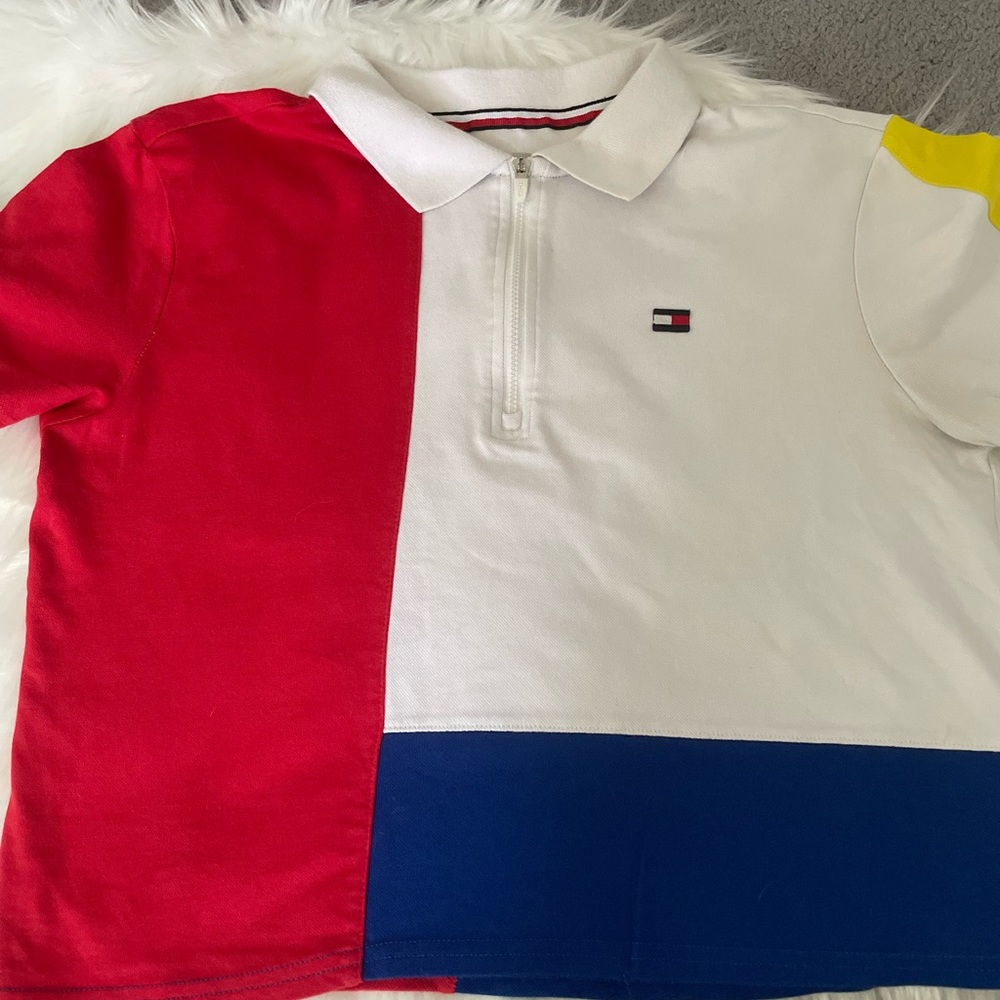 Tommy Hilfiger Women’s Color Block Collared Shirt